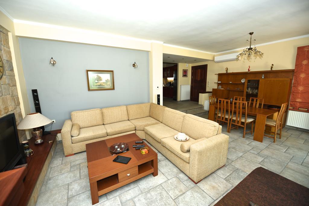 Antonia Beachfront Villa Lefkimmi  Exterior photo