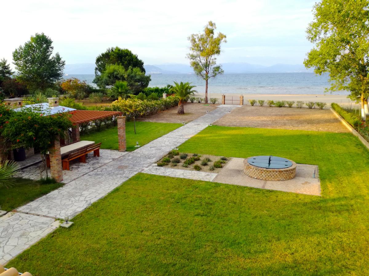 Antonia Beachfront Villa Lefkimmi  Exterior photo